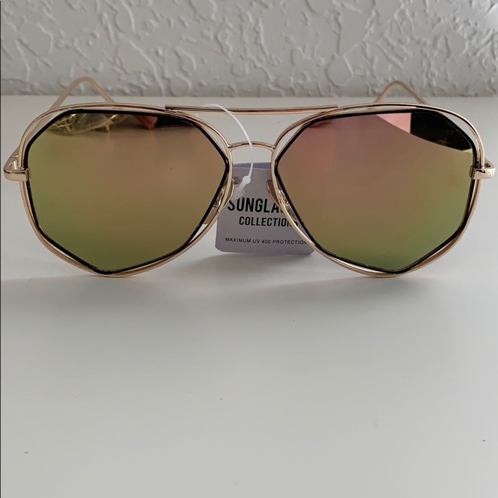 SUNGLASSES